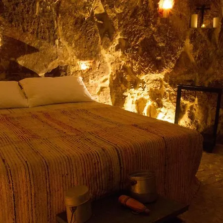 Aparthotel Degli Avi 2, Antico Abitare In Grotta Modica