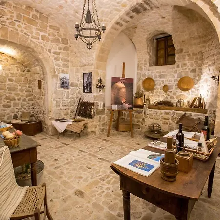 Degli Avi 2, Antico Abitare In Grotta Aparthotel *