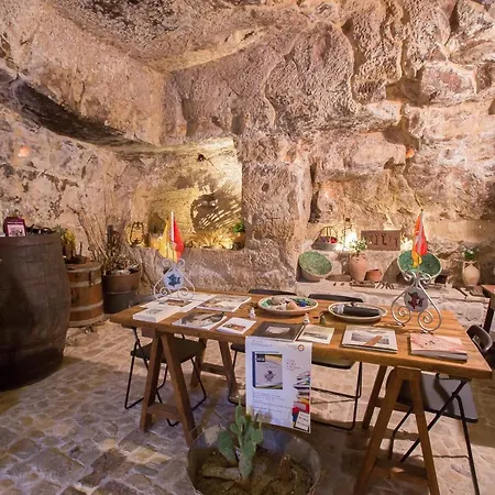 Degli Avi 2, Antico Abitare In Grotta Aparthotel Modica