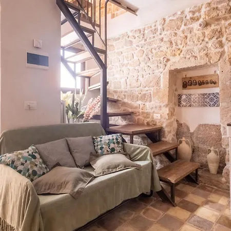 Aparthotel Degli Avi 2, Antico Abitare In Grotta Modica