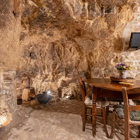 Aparthotel Degli Avi 2, Antico Abitare In Grotta