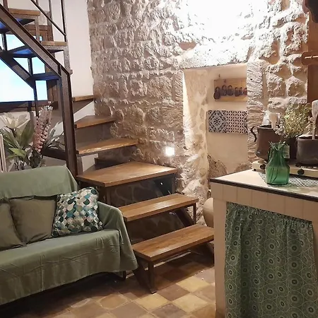 Aparthotel Degli Avi 2, Antico Abitare In Grotta Modica